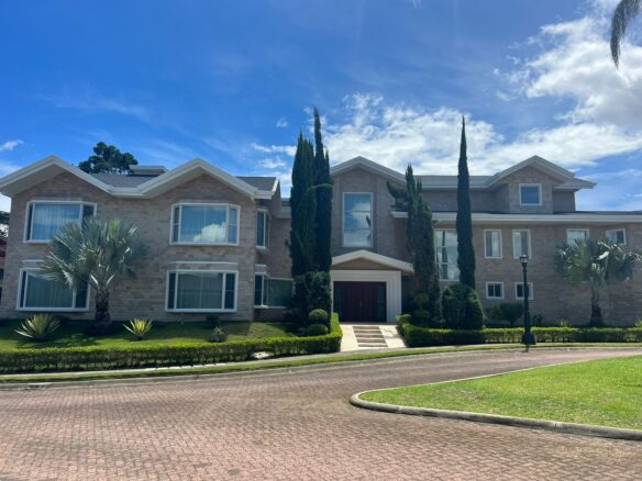 Residence in Exclusive Pinares Condominium
